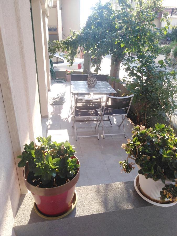 Eva'S Place Nea Chili Exterior photo